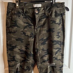 Lane Bryant camo Jean jegging size 14